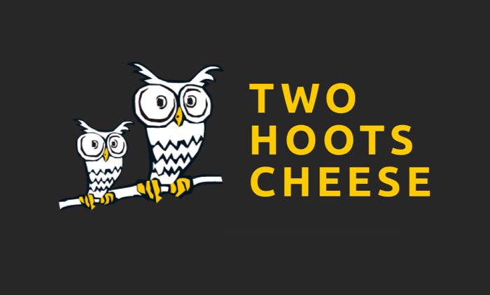 Two Hoots Logo